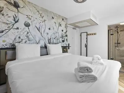Dutch Design Vondelpark Otel 3*