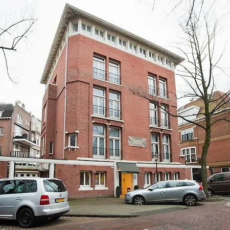 Dutch Design Vondelpark מלון