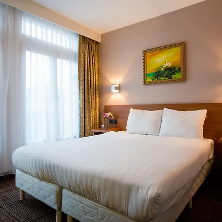 Dutch Design Vondelpark 3*