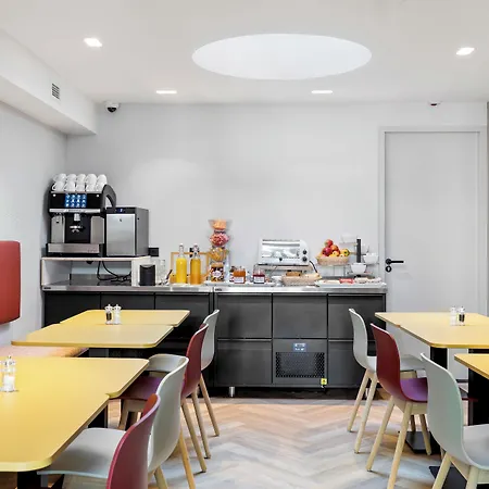 Hotel Dutch Design Vondelpark 3*