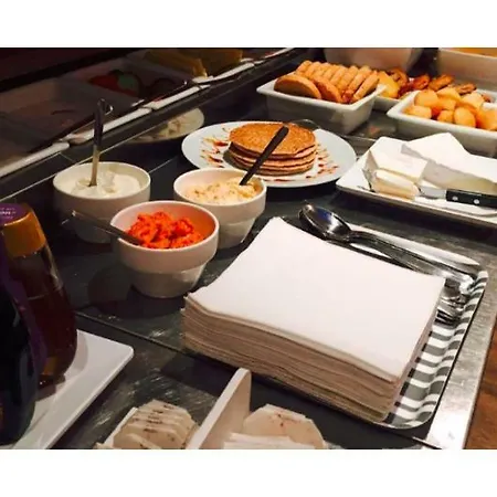 Dutch Design Vondelpark Hotel