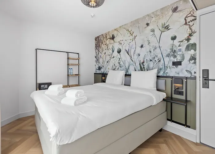 Dutch Design Vondelpark 3*