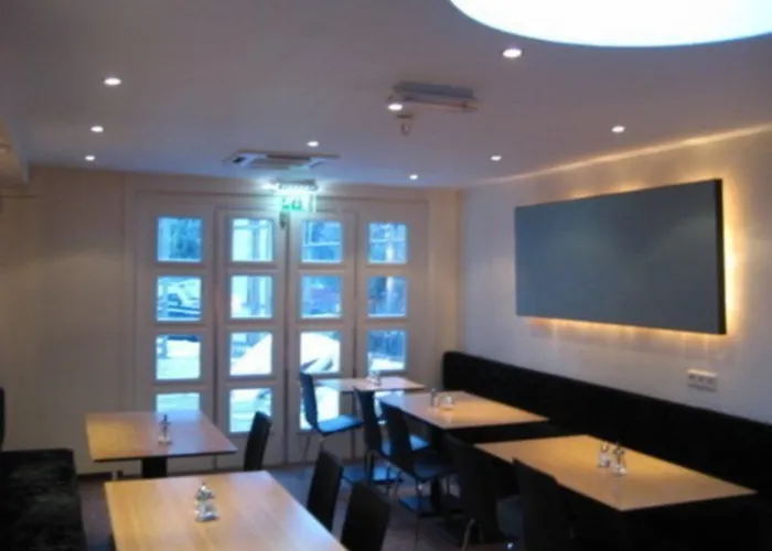 Dutch Design Vondelpark Otel 3*