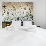 Dutch Design Vondelpark 3*