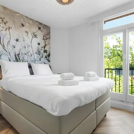 Hotel Dutch Design Vondelpark 3*